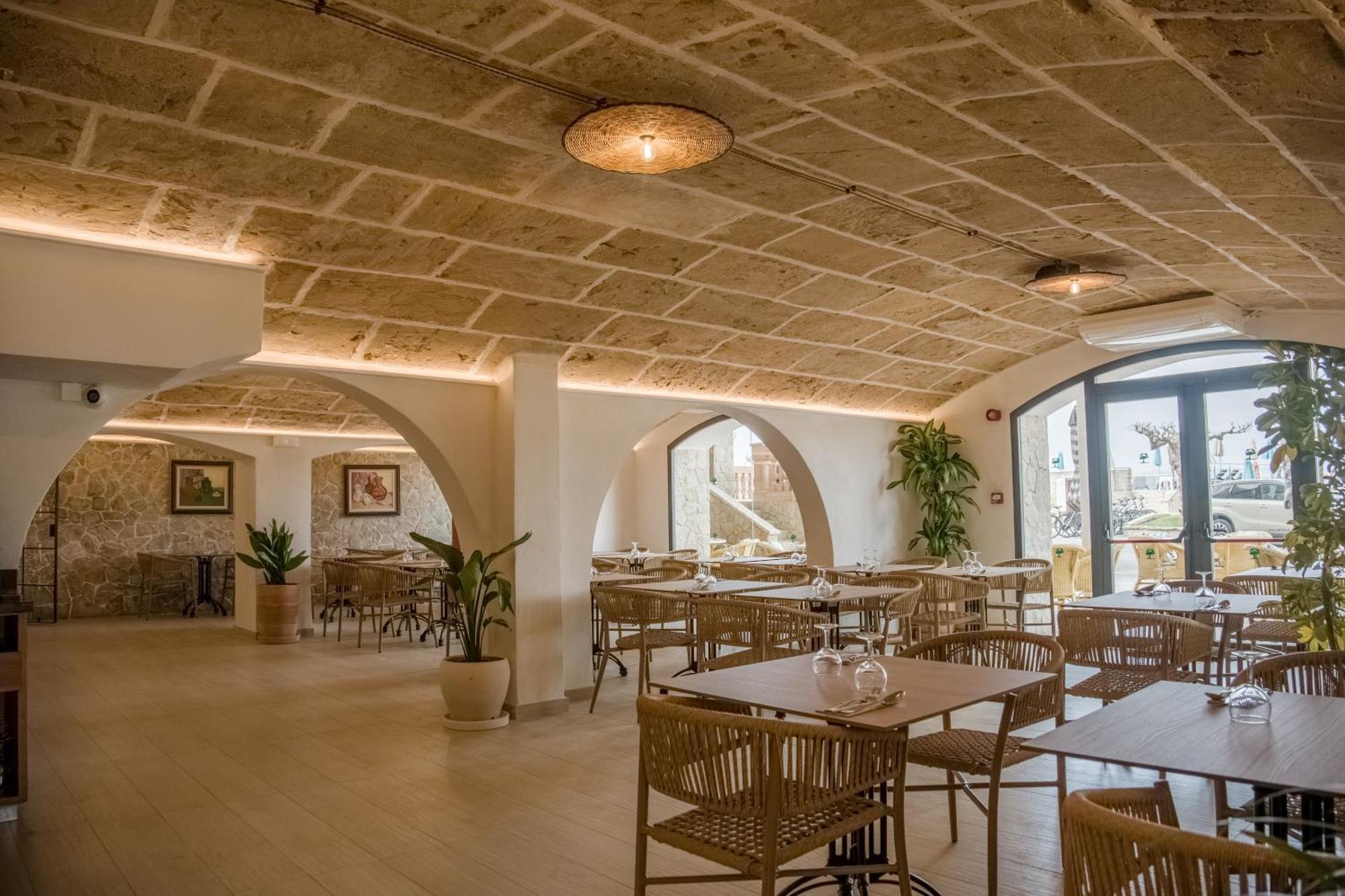 Hotel More 알쿠디아 외부 사진